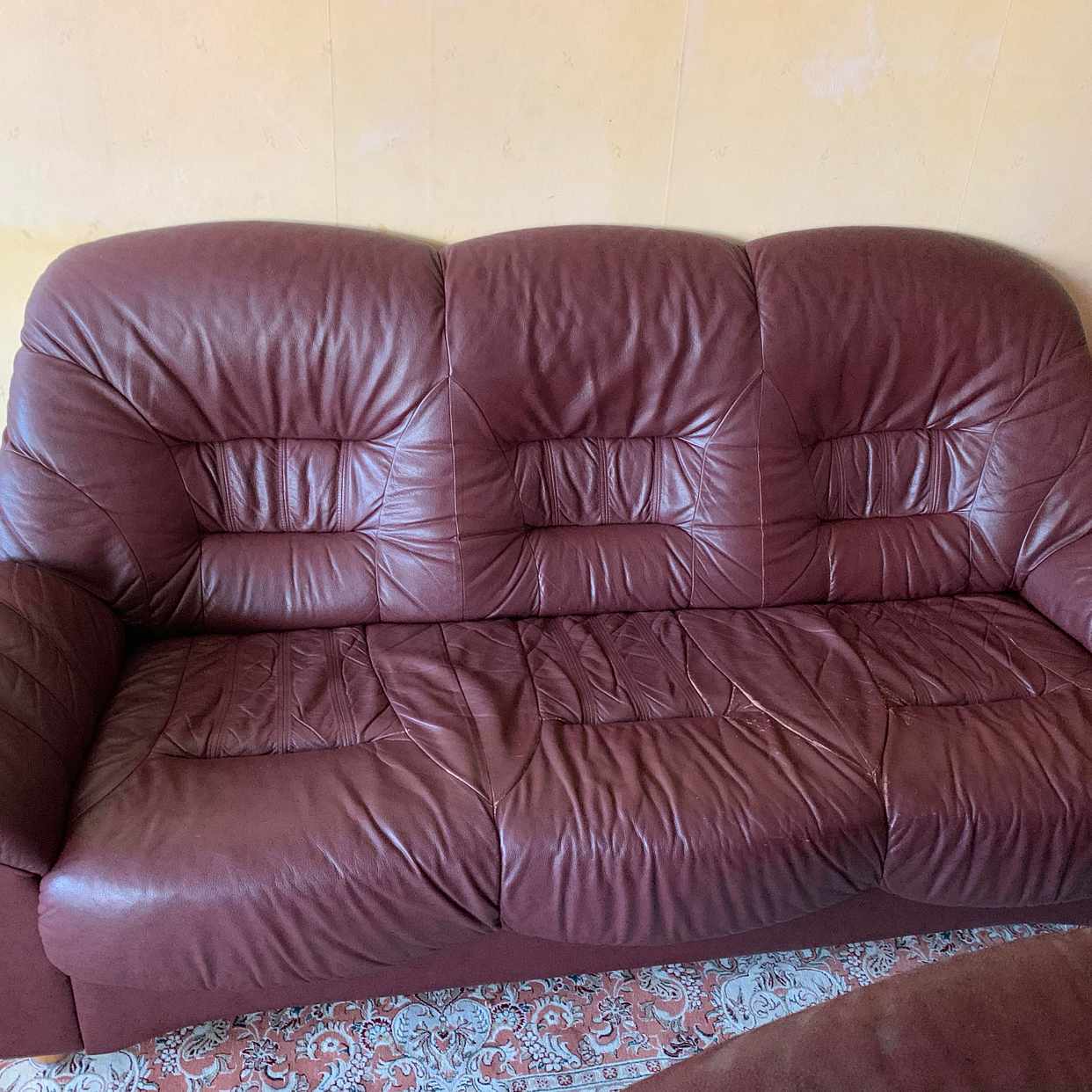 image of Skänker två soffor - Älvsjö