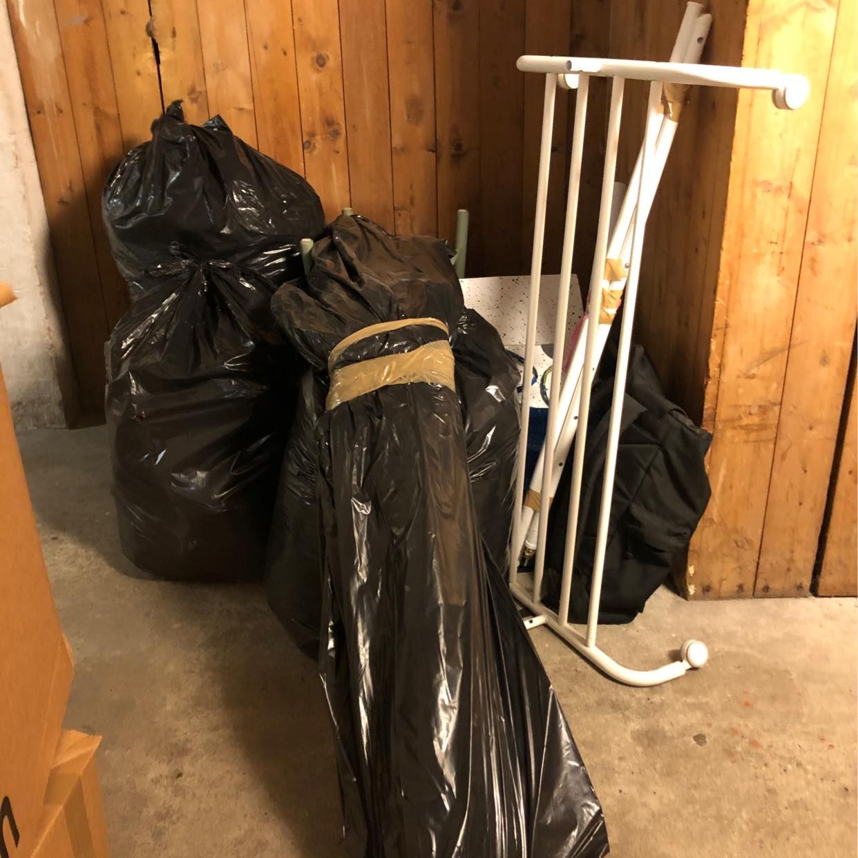 image of 5 kartonger plus säckar - 