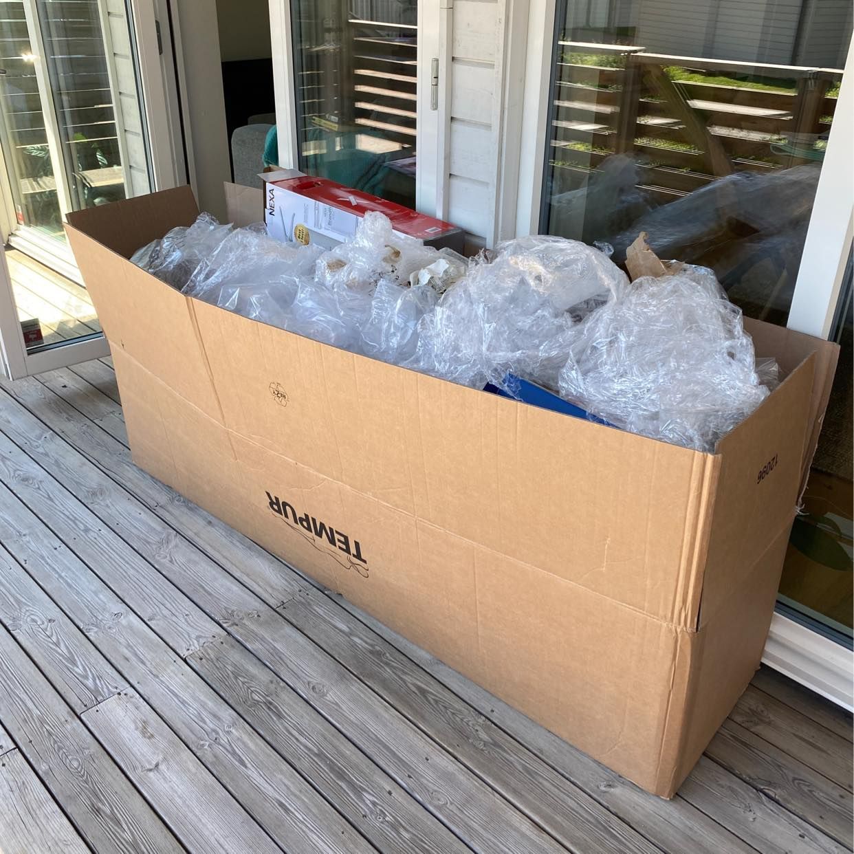 image of Cardboard, paper, plastic - Huddinge