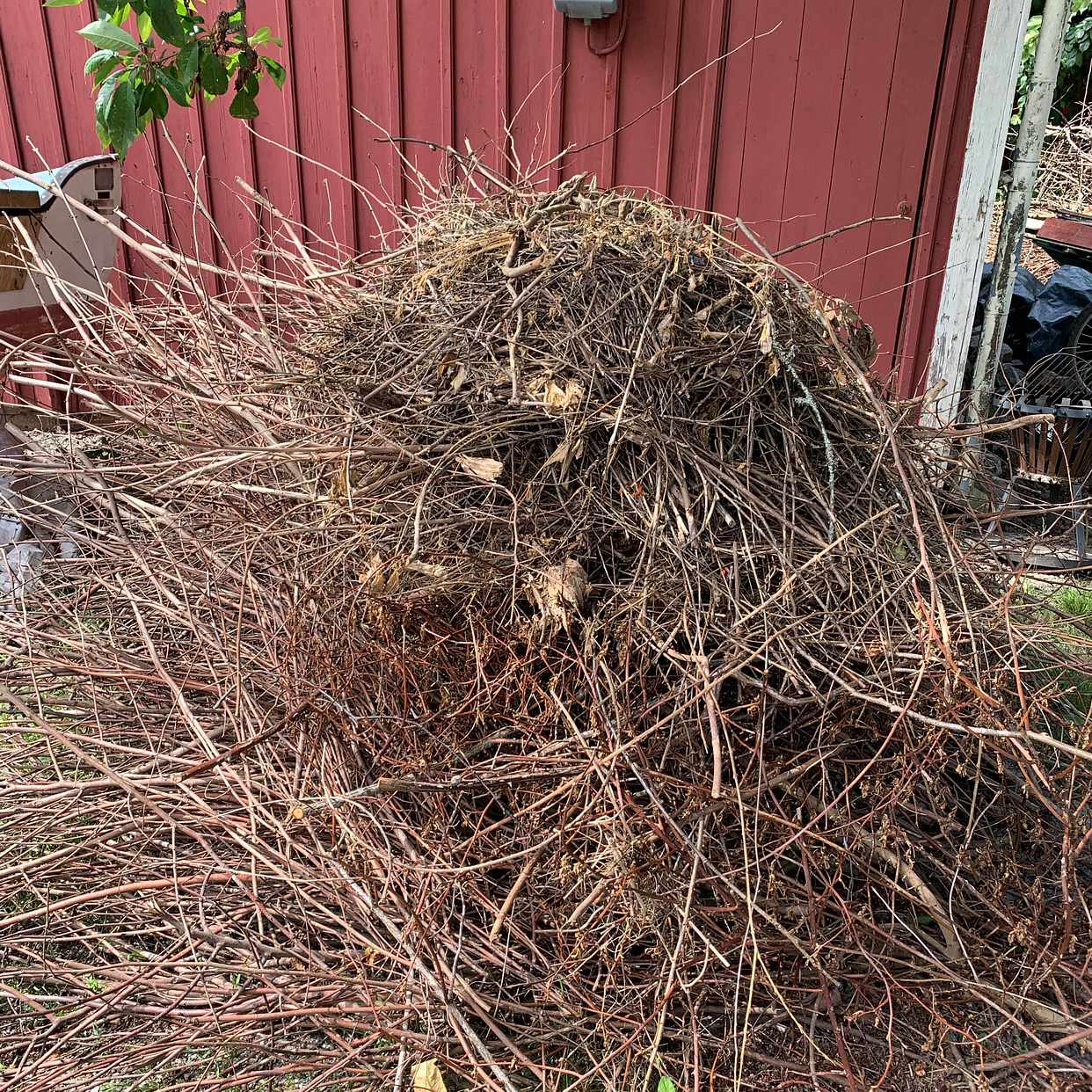 image of Slänga 3 högar med skräp. - Vendelsö