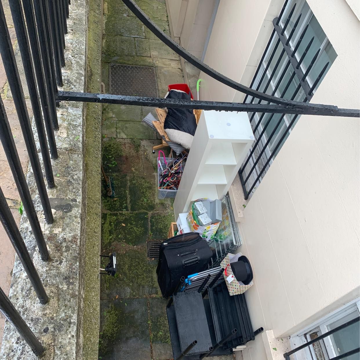 image of Remove and get rid - London