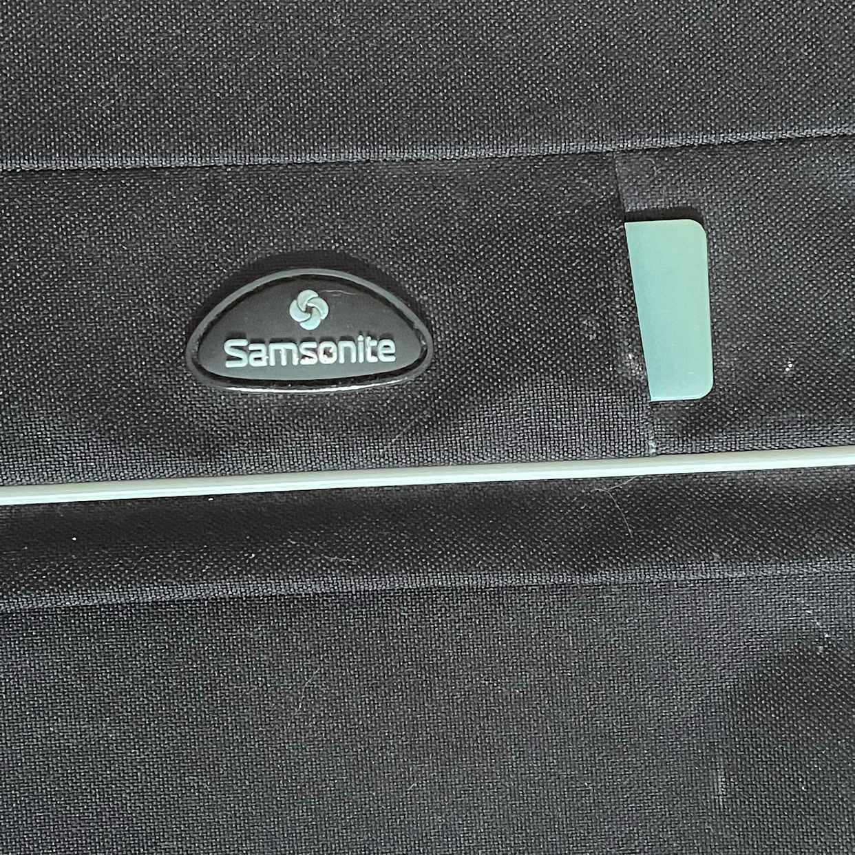 image of Samsonite large suitcase - Surbiton
