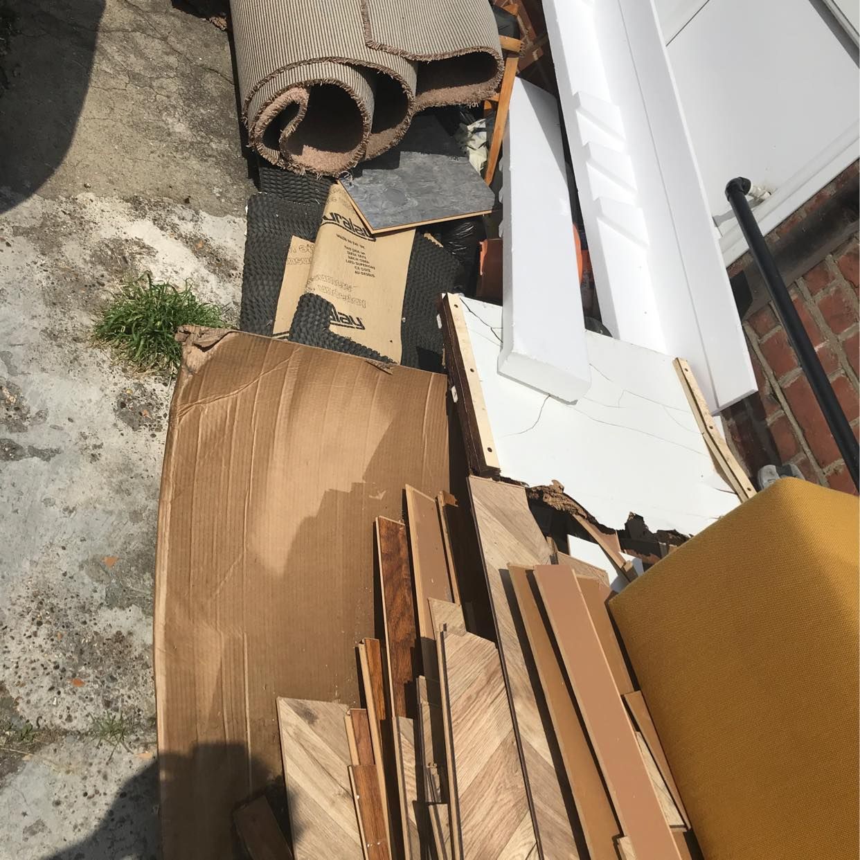 image of Carpet/wood floor removal - Grays