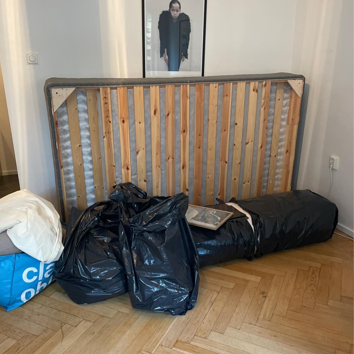 image of Säng, övrigt avfall - Stockholm