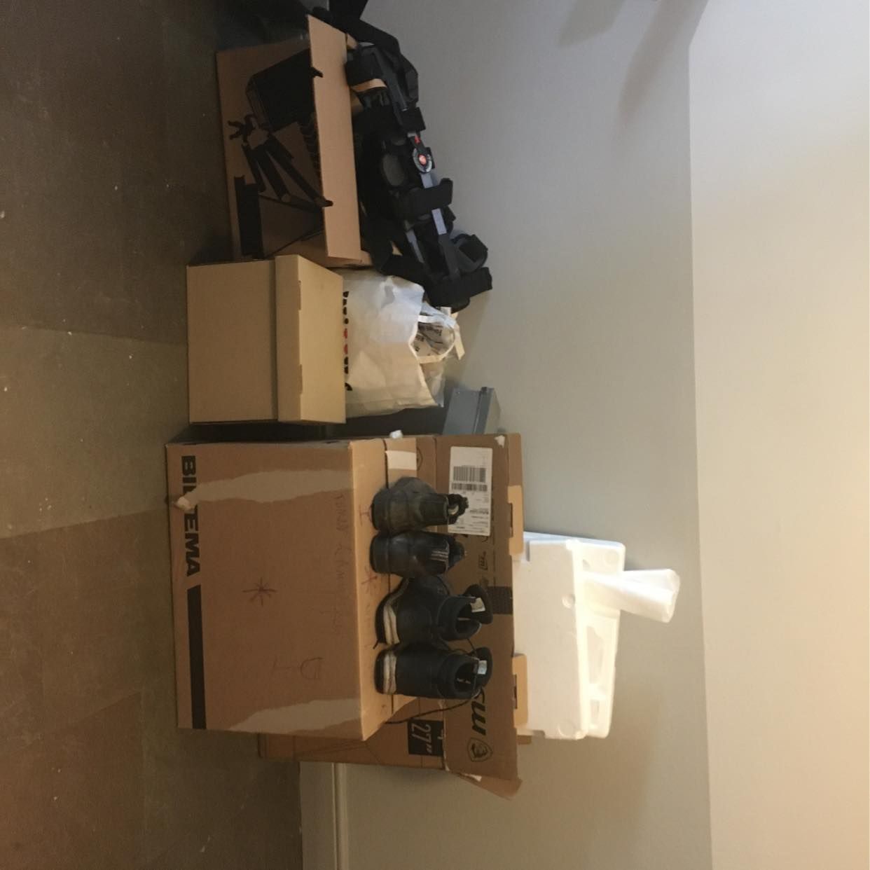 image of Cardboard and plastic - Stockholm