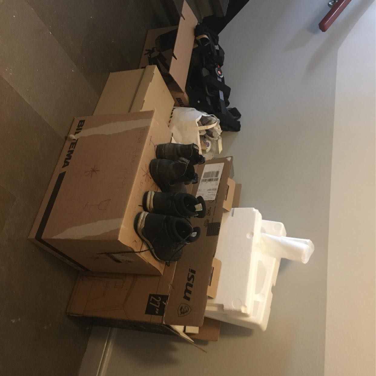 image of Cardboard and plastic - Stockholm