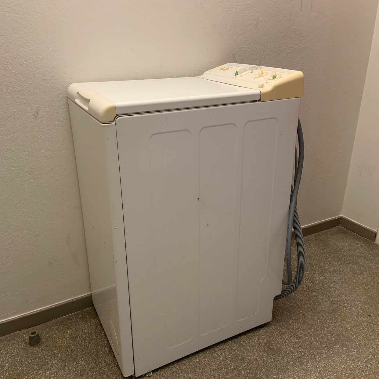 image of Broken washmachine - Hägersten