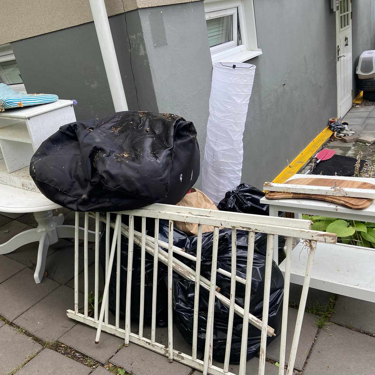 image of Blandat skräp - Bromma