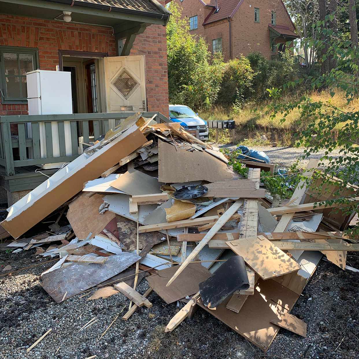image of Släng skräp renoveringen - Södertälje