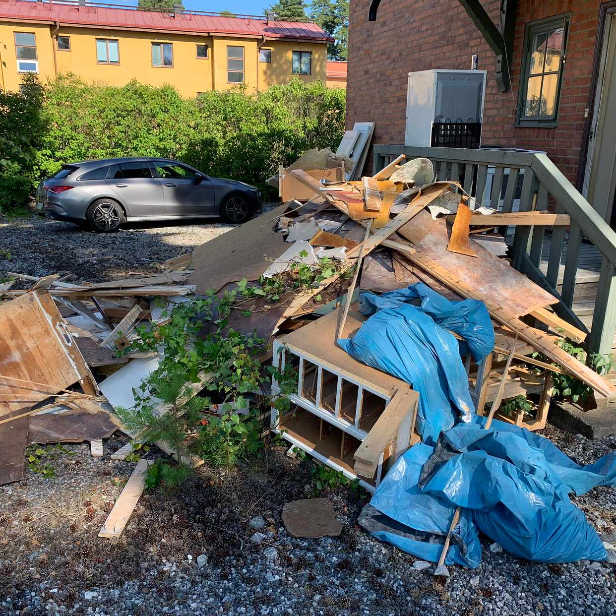 image of Släng skräp renoveringen - Södertälje