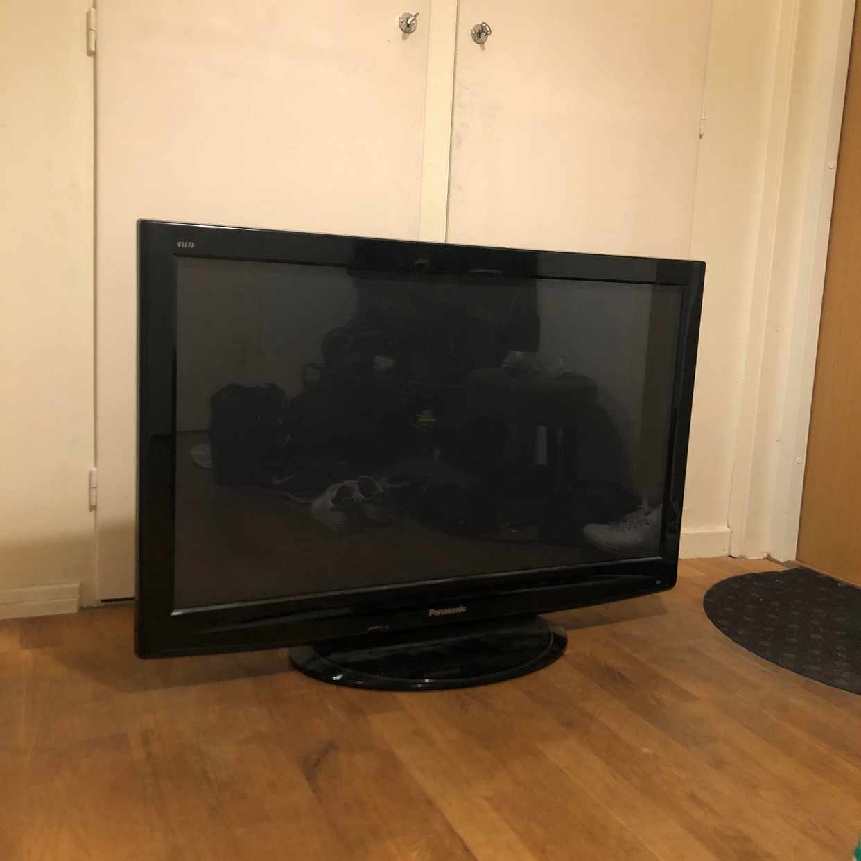 image of Panasonic 42’’ plasma TV - Solna