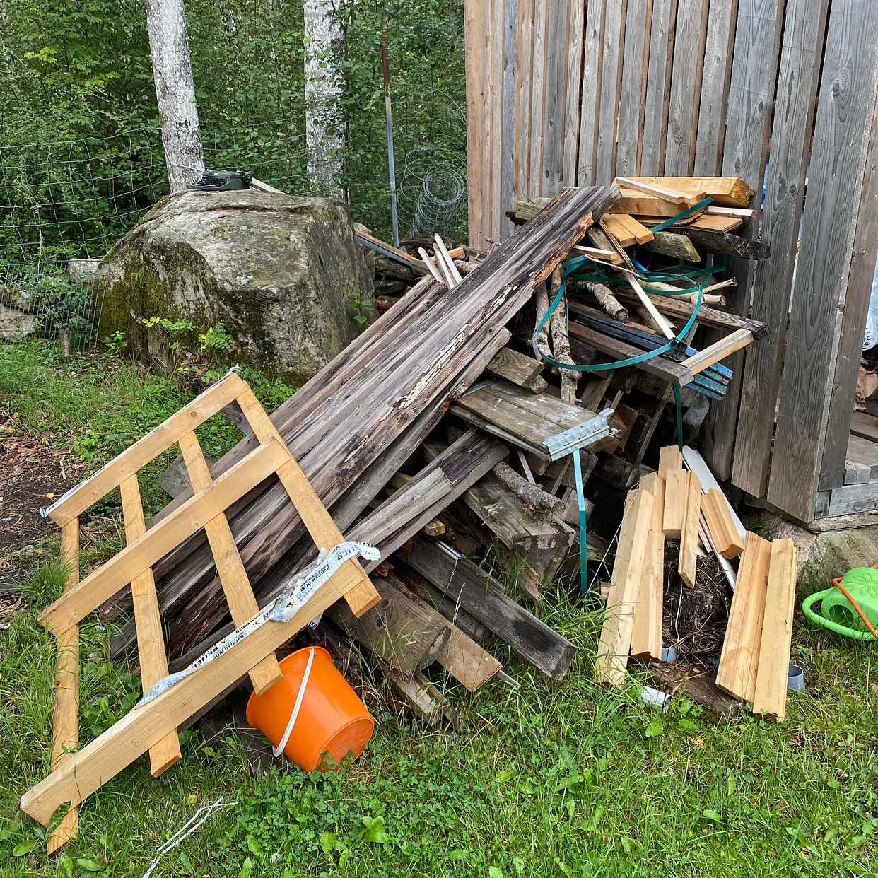 image of Trä till återvinningen. - Alingsås