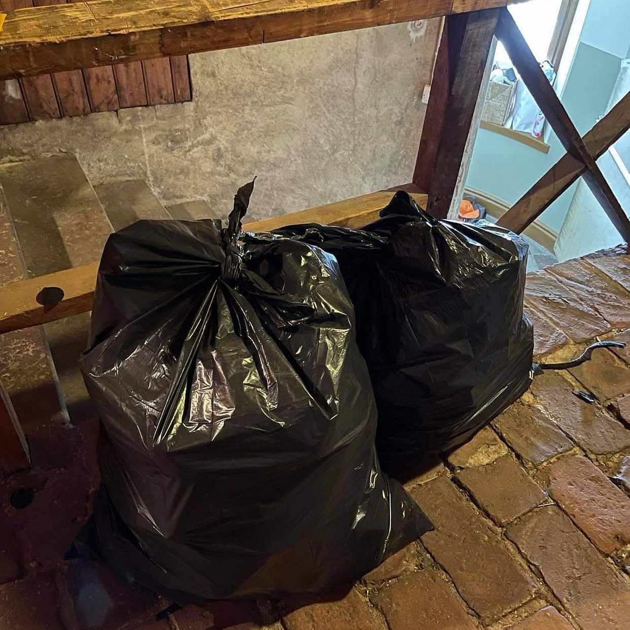 image of 22 säckar+2 mattor+väska - Stockholm