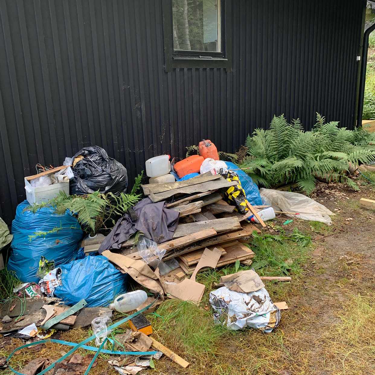 image of Avfall till återvinning - Nynäshamn