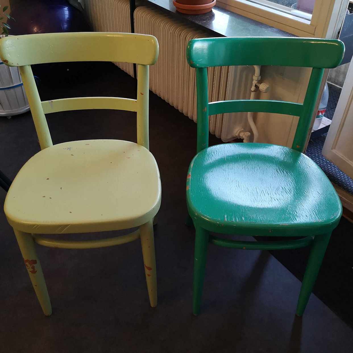 image of Fyra stolar gratis - Malmö