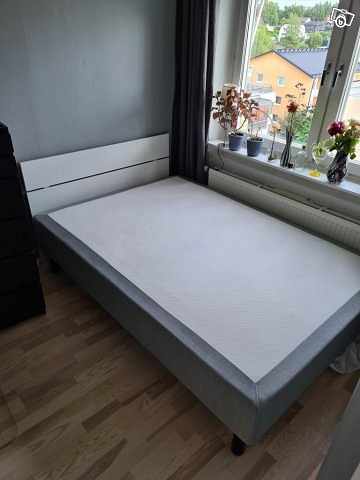 image of Kungsängen 140x200 säng - 