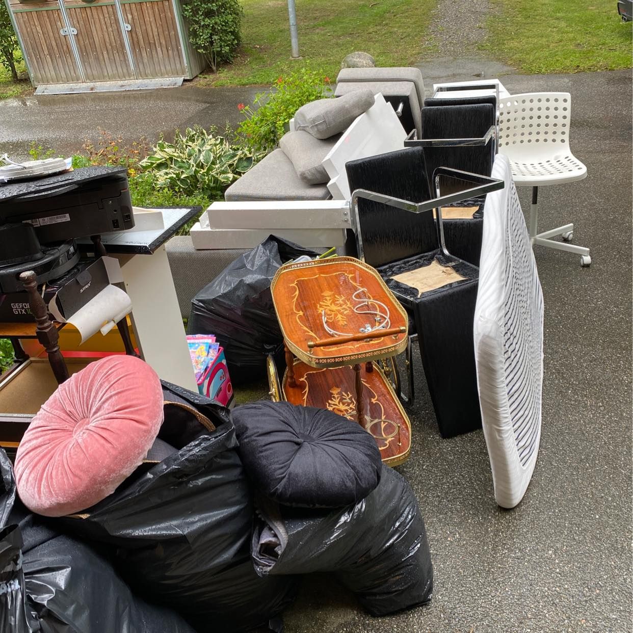 image of Återvinning/bort skänkes - Bandhagen