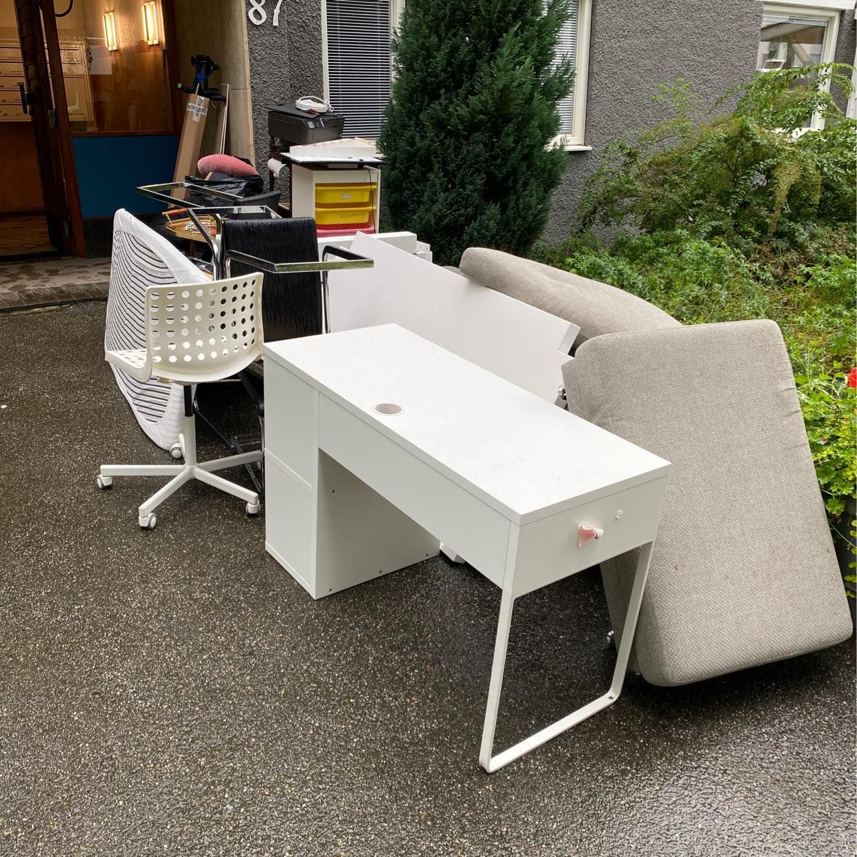 image of Återvinning/bort skänkes - Bandhagen