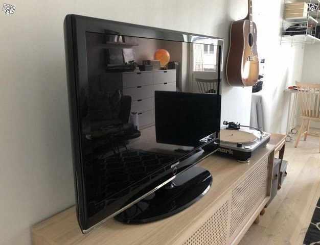 image of Samsung TV 40 - 