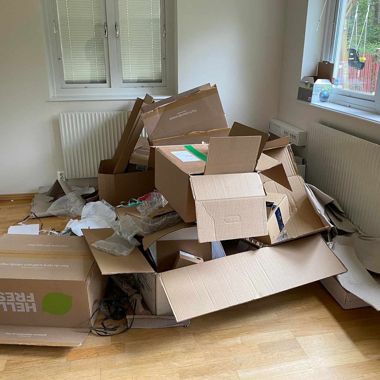 image of Take away cardboards - Bromma