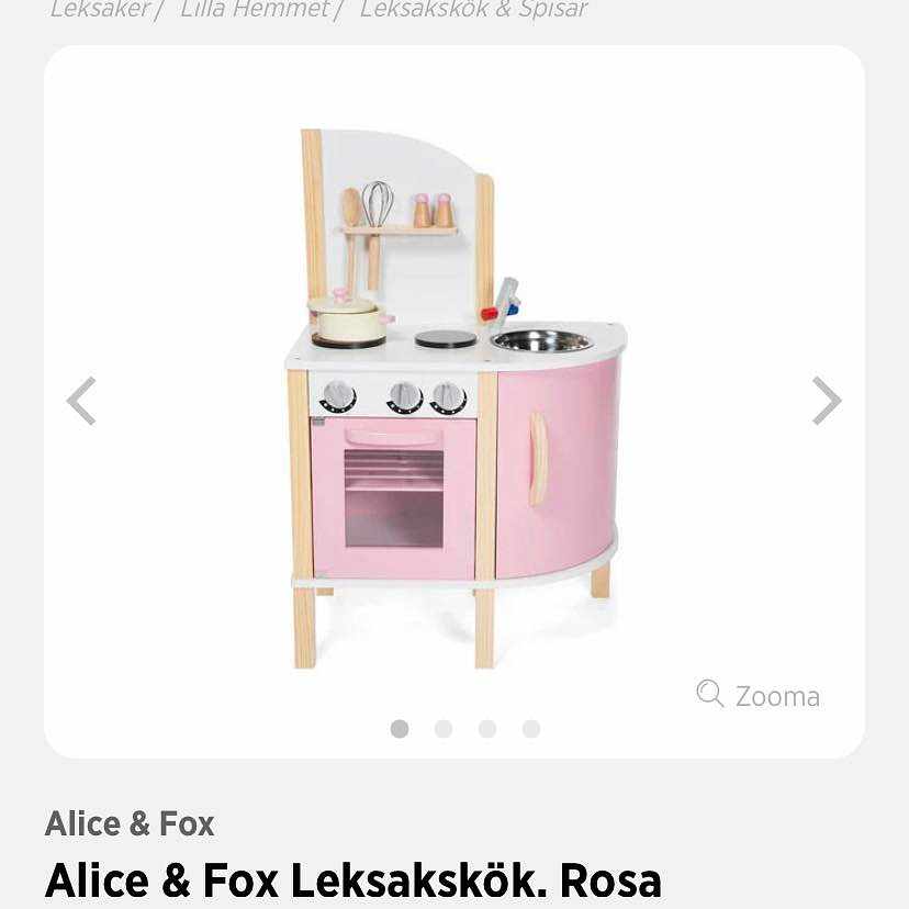 image of Leverans av leksakskök - 