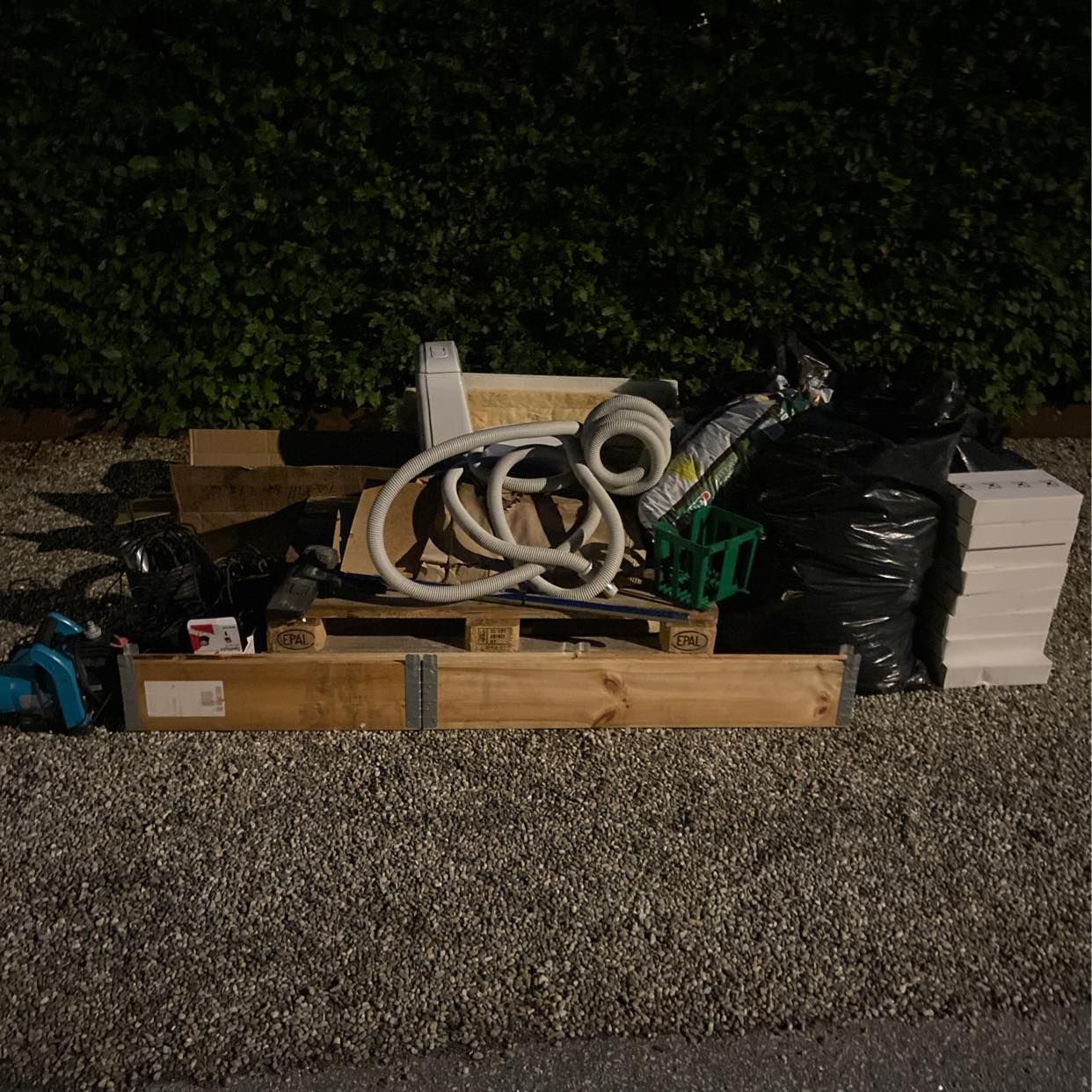 image of Diverse avfall enl bild - Djursholm