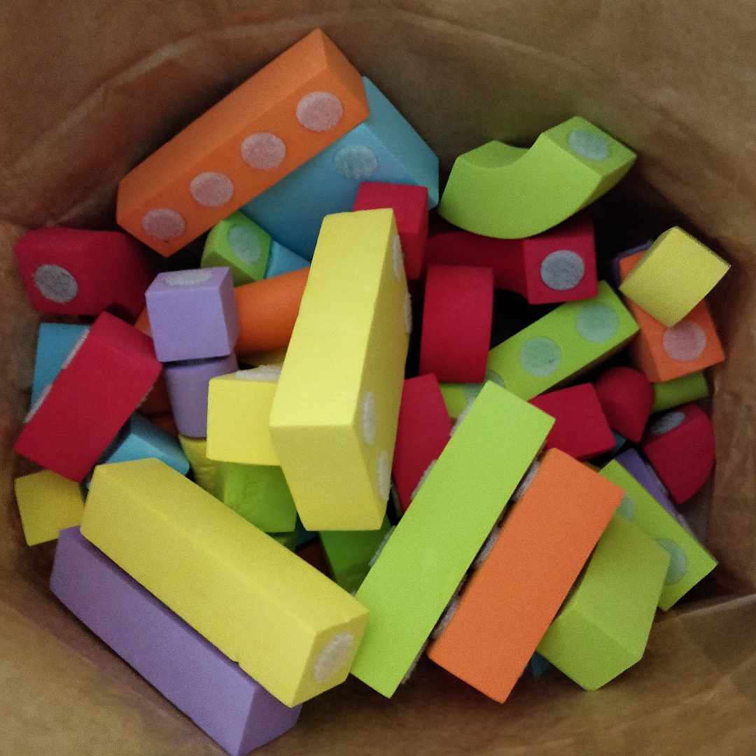 image of 4 bags of baby/kids toys - Solna