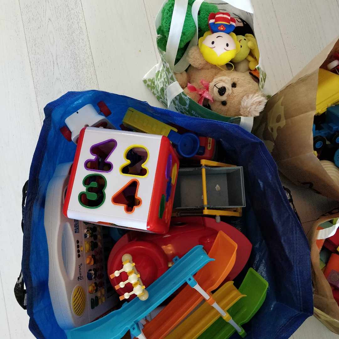 image of 4 bags of baby/kids toys - Solna