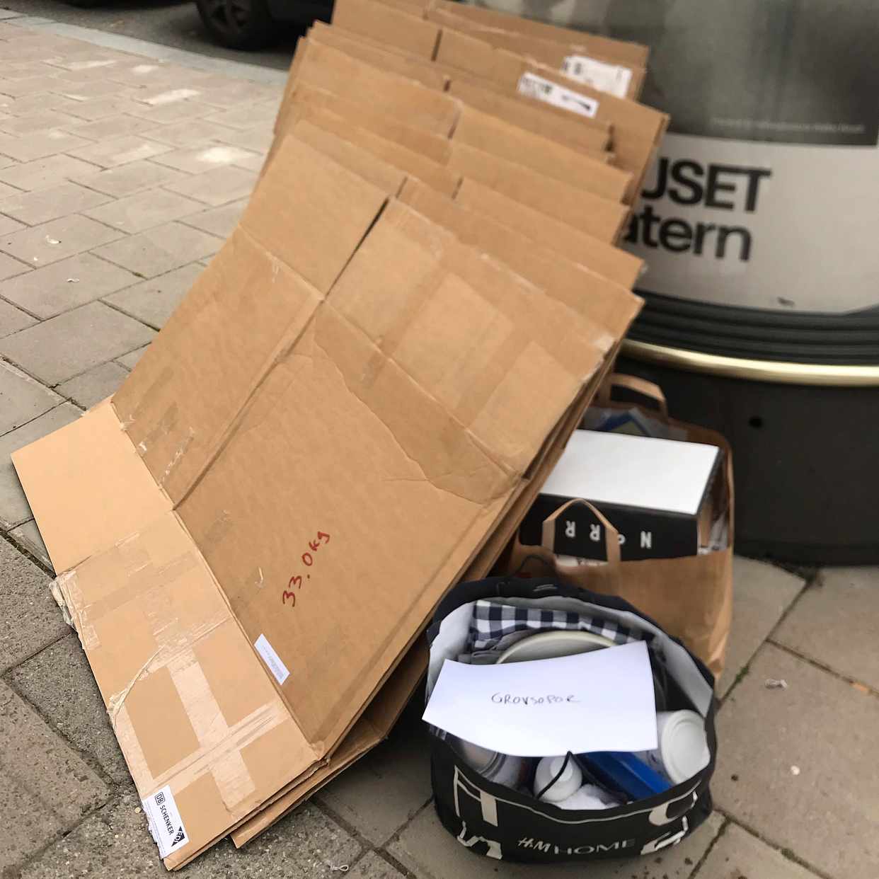 image of Hämta kartonger etc - Stockholm