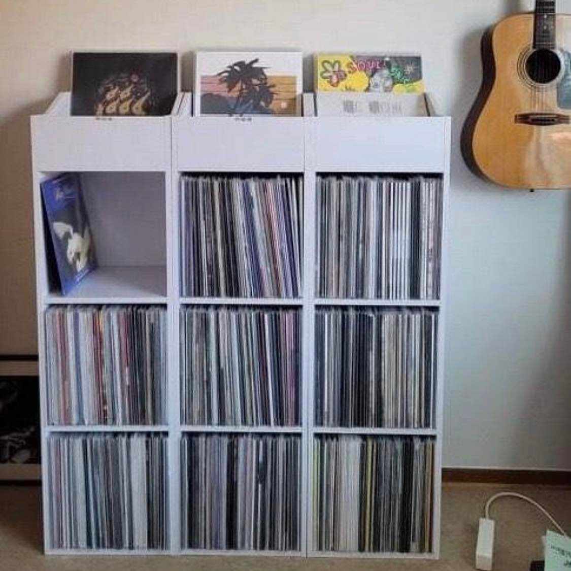 image of Flytt 3st vinylhyllor - 