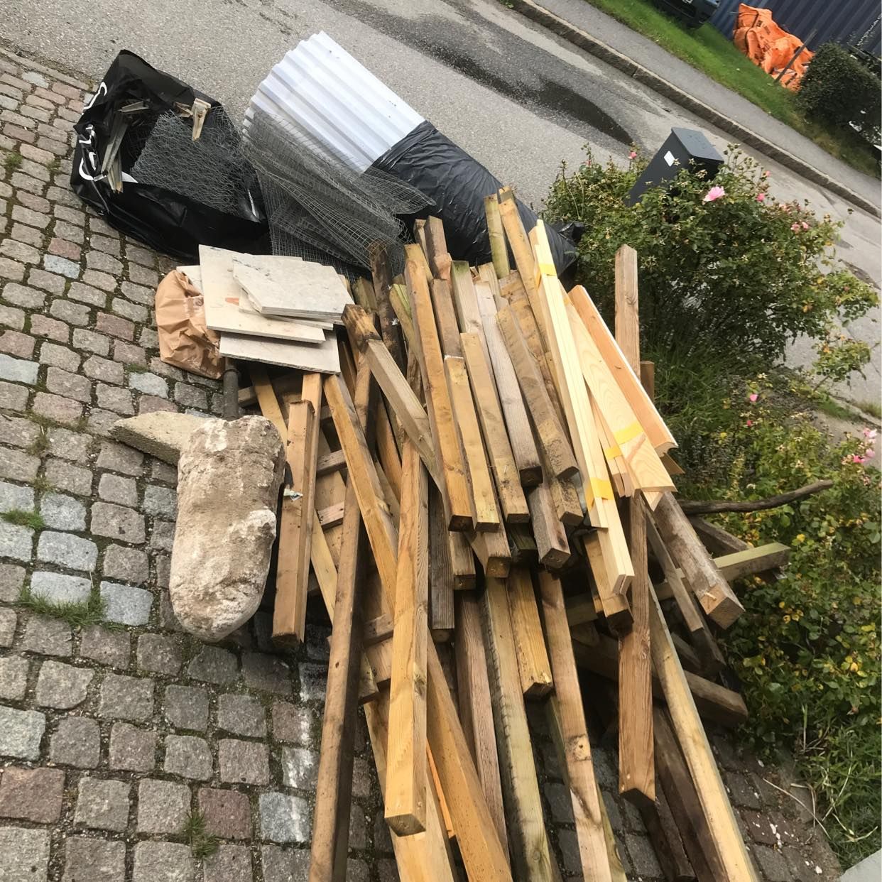 image of Diverse byggavfall - Enskede