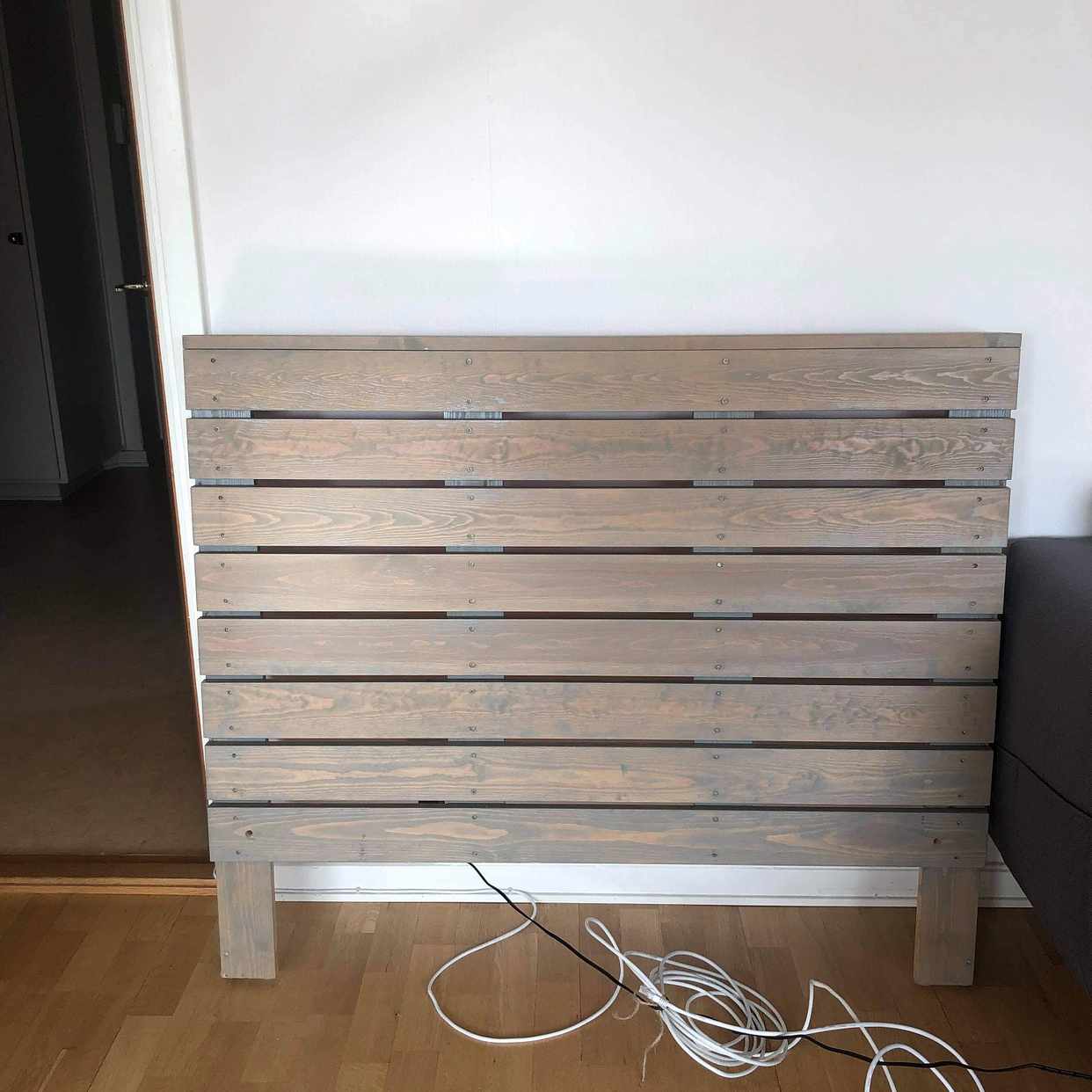 Headboard for 120-bed