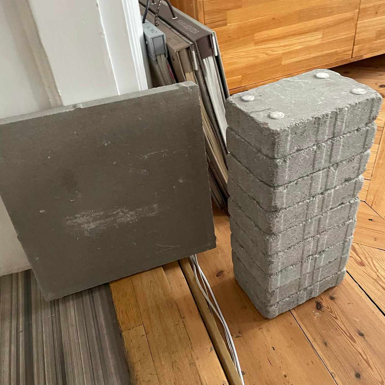 image of Några små betongblock - Stockholm