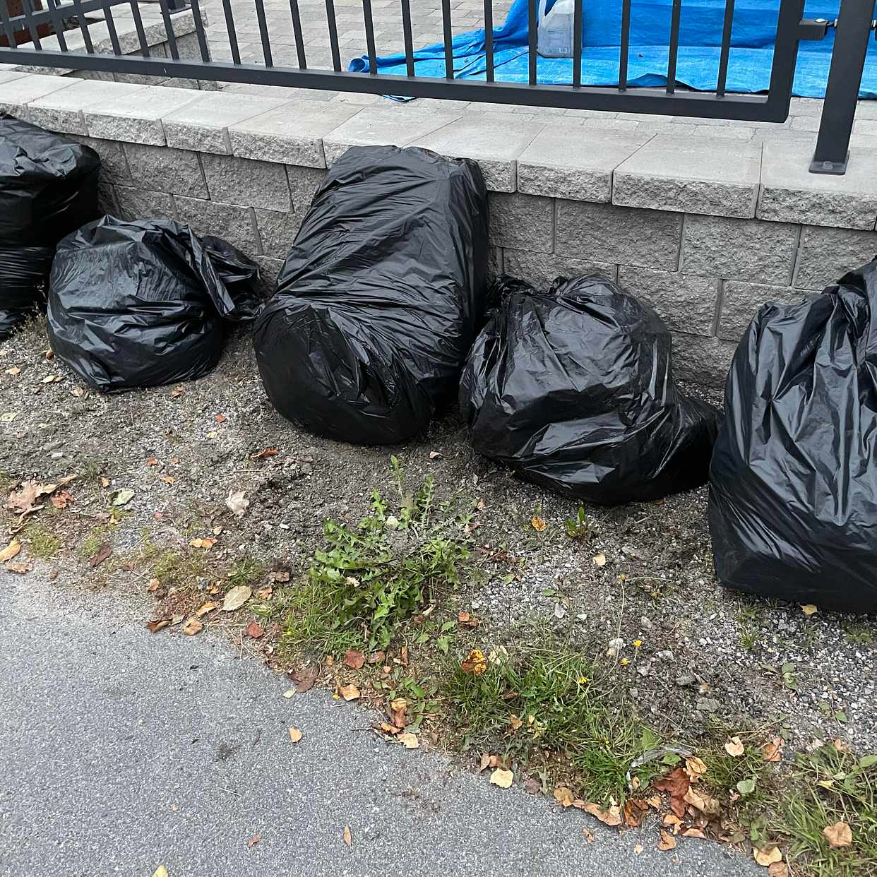 image of Trädgårdsavfall och plast - Danderyd