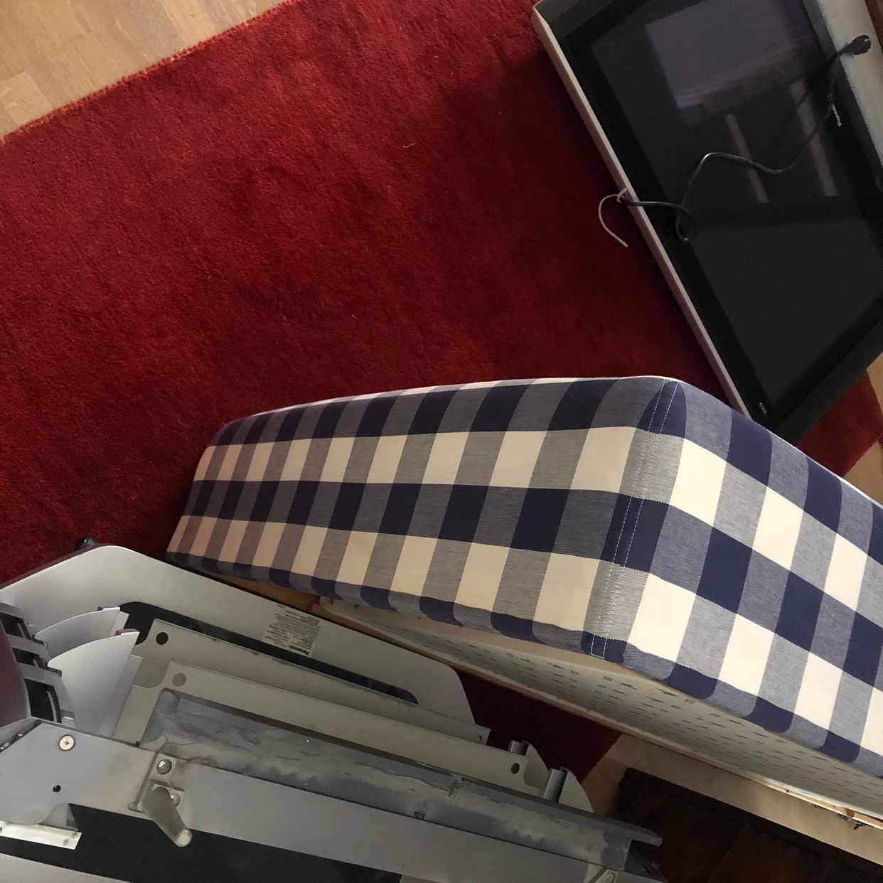 image of Slänga 2 sängar och tv - Djursholm