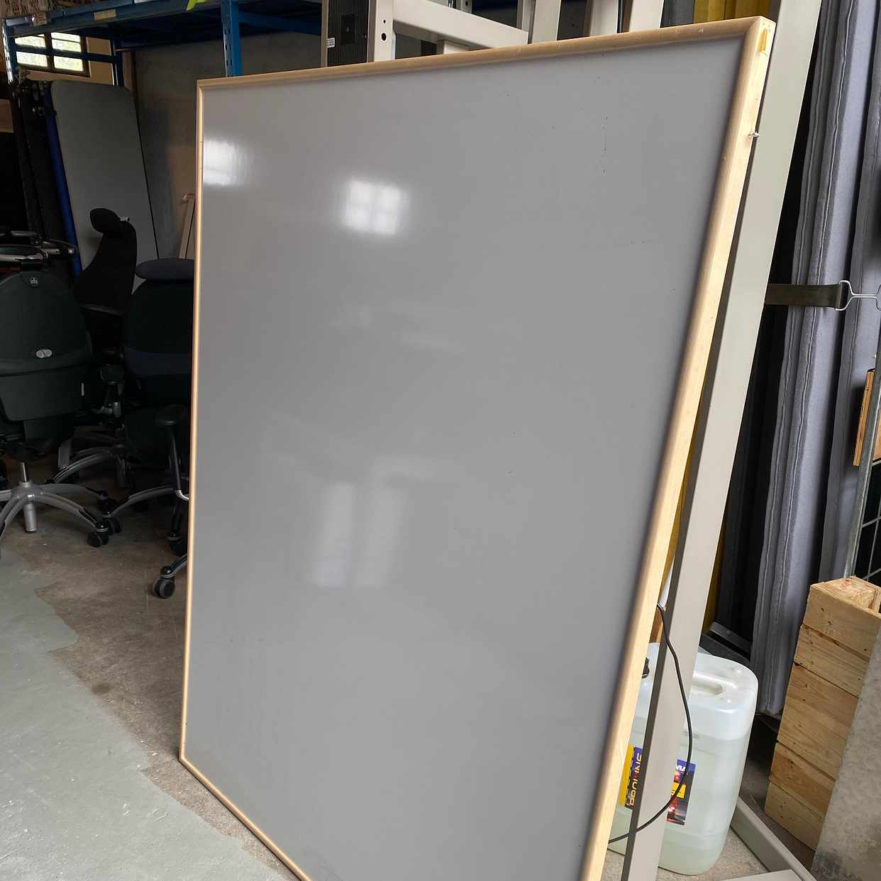 image of Move whiteboard panel - 