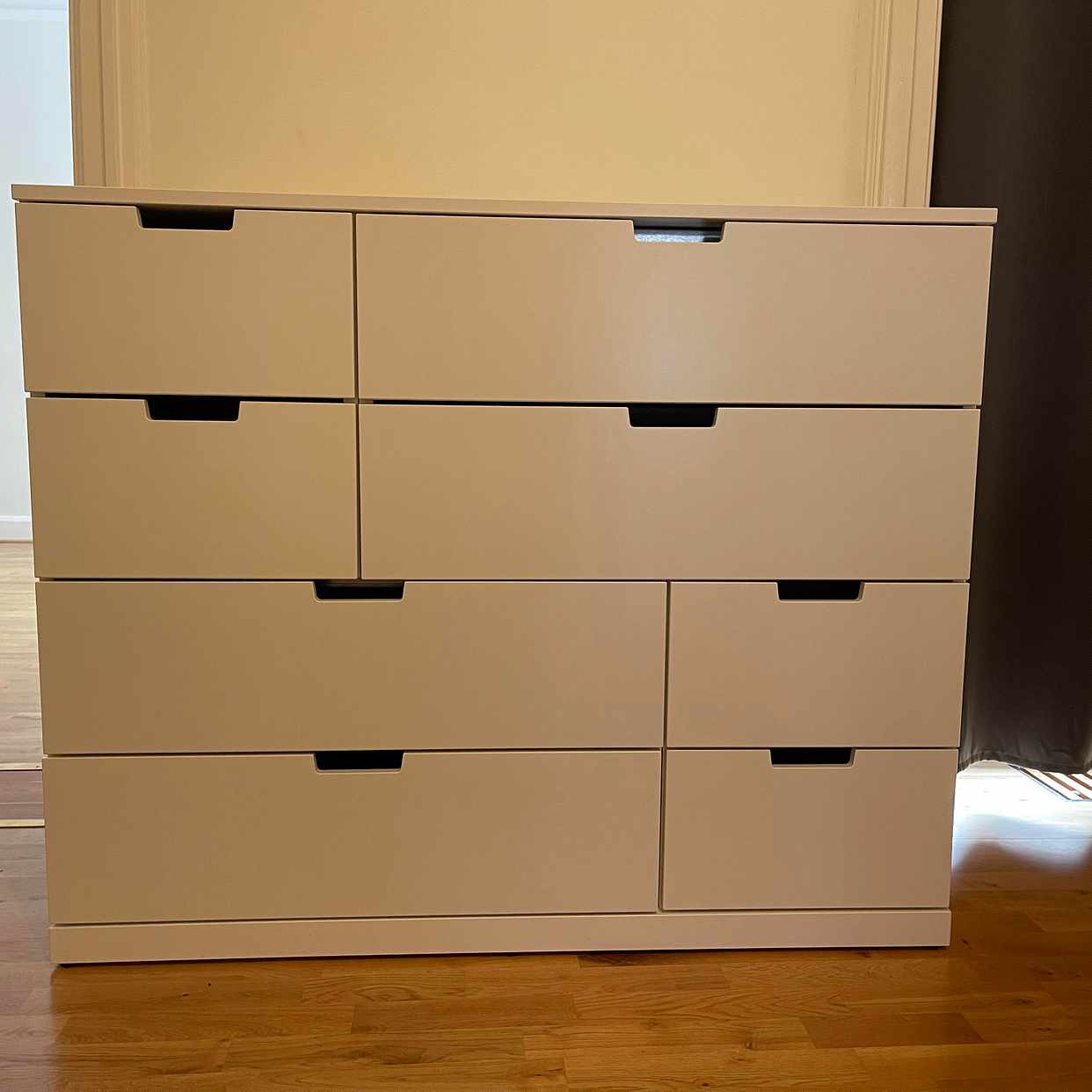 image of Ikea byrå bortskänkes - Stockholm