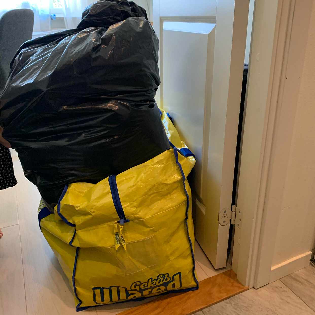 image of Lämnas till butik - 