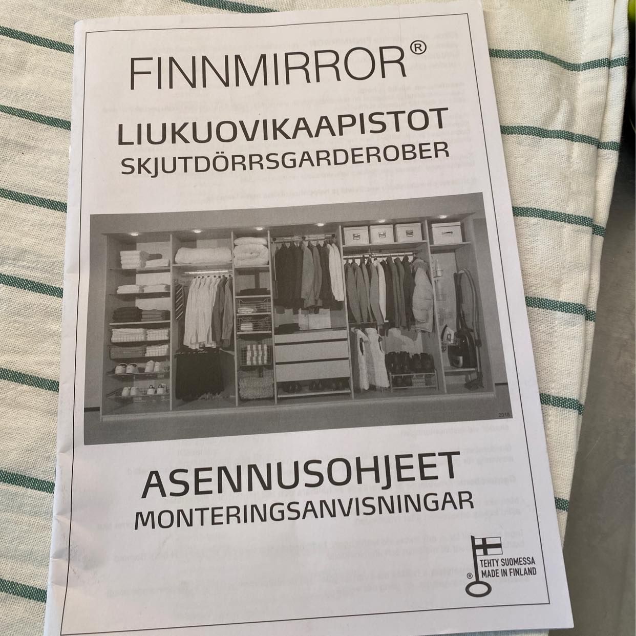 image of Skjutdörrar spegelglas - Stockholm