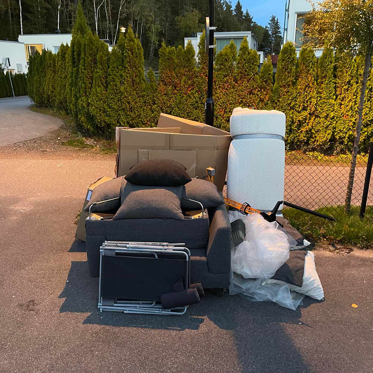 image of Bortforsling och återvinn - Huddinge