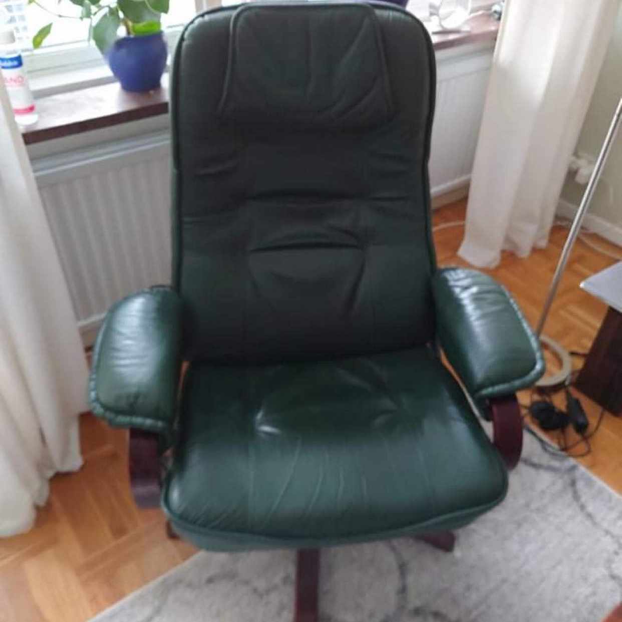 image of Släng soffa, soffbord - Stockholm