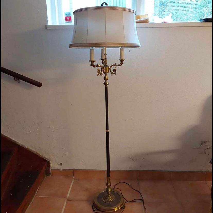 image of Hämta golvlampa - 