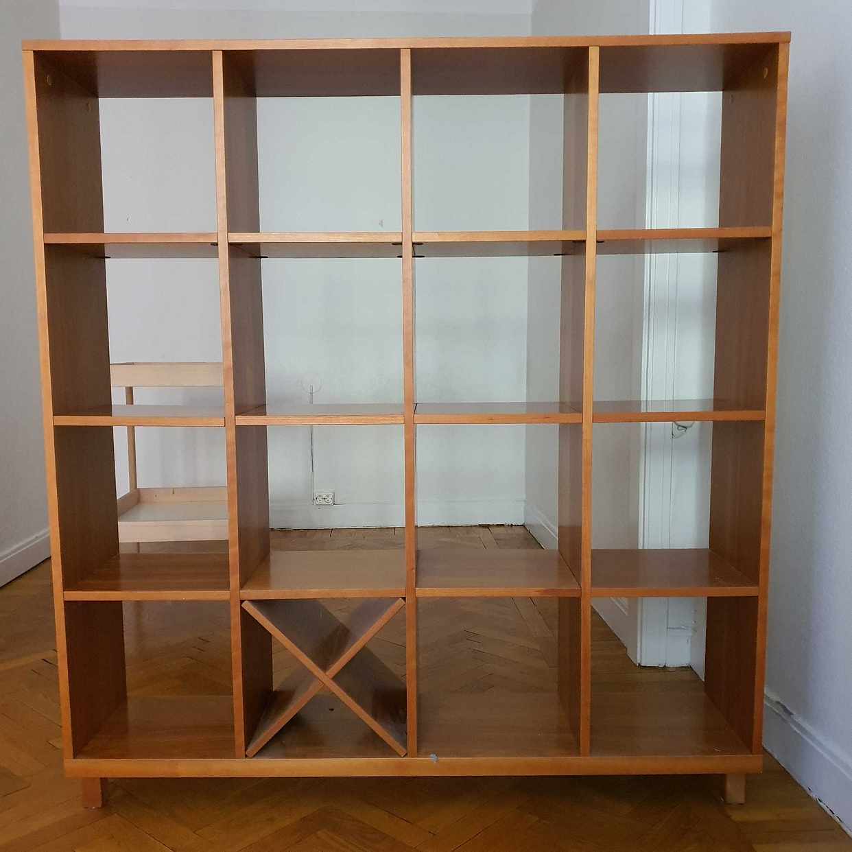 image of 1 lyxbokhylla - Stockholm