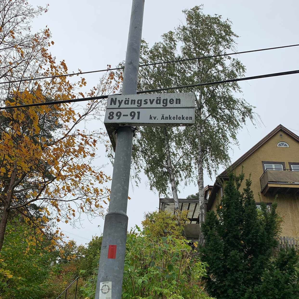 image of Hämtning av trädgårdsrens - Bromma