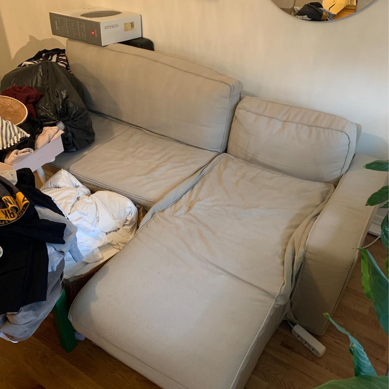 image of Soffa och sänggavel - Danderyd