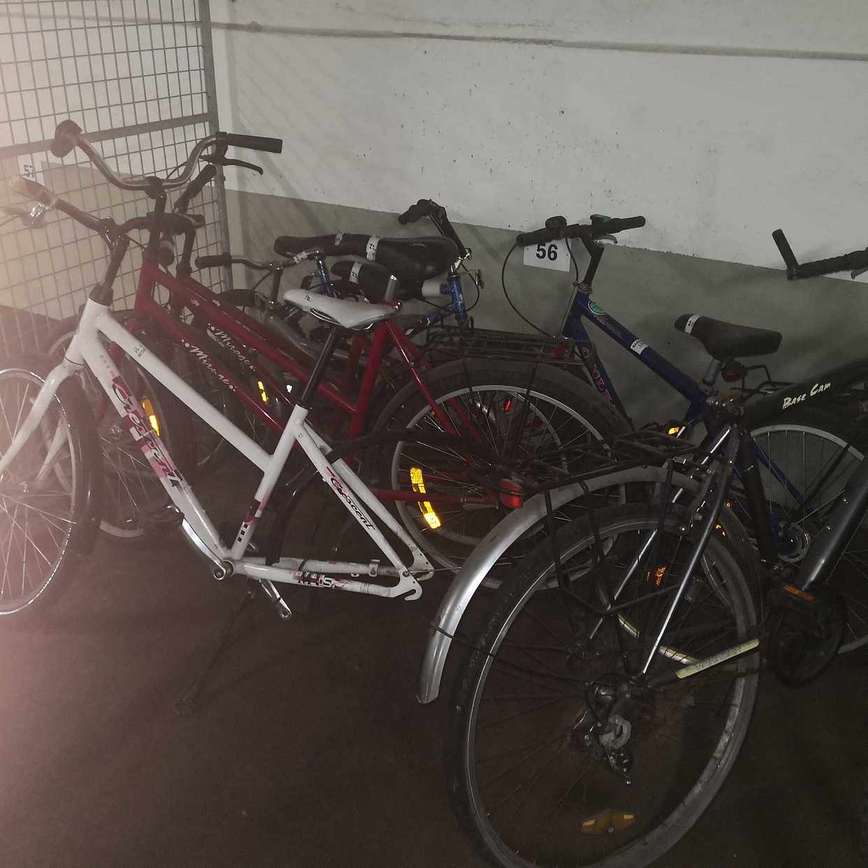 image of 35 bikes - not working - Kista
