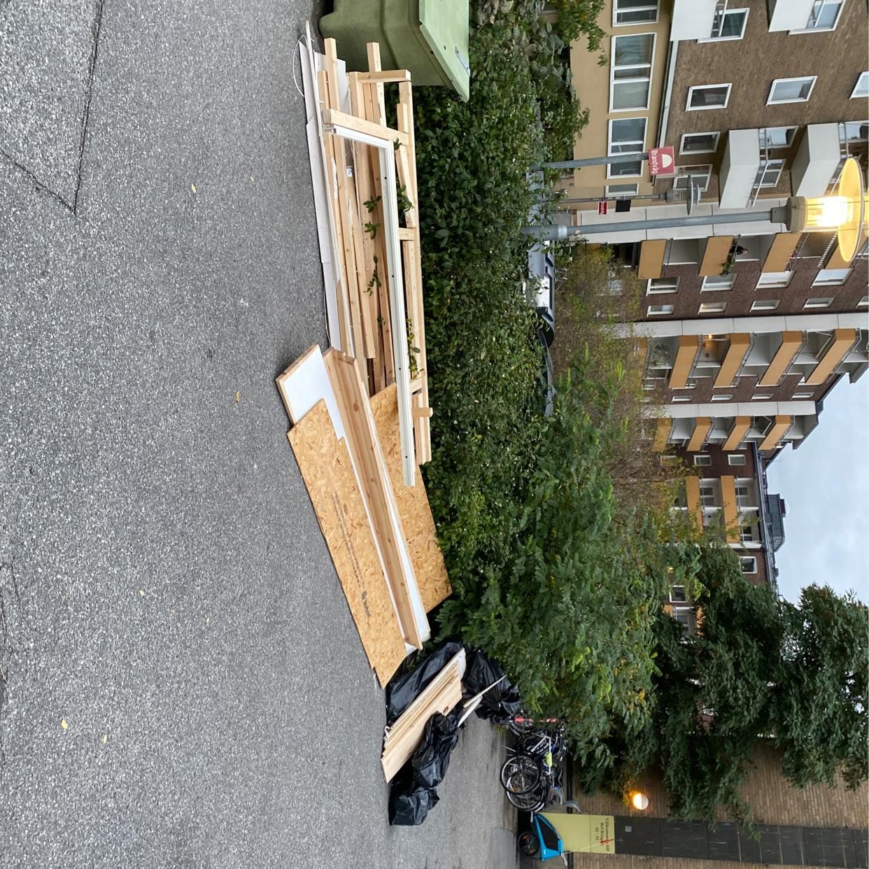 image of Träskivor och gips - Stockholm City