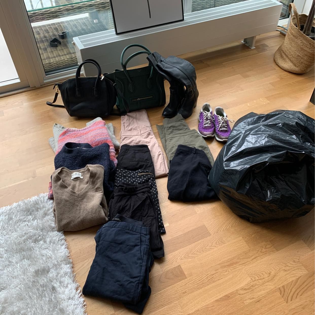 image of Clothes, shoes for free - Saltsjö-Boo