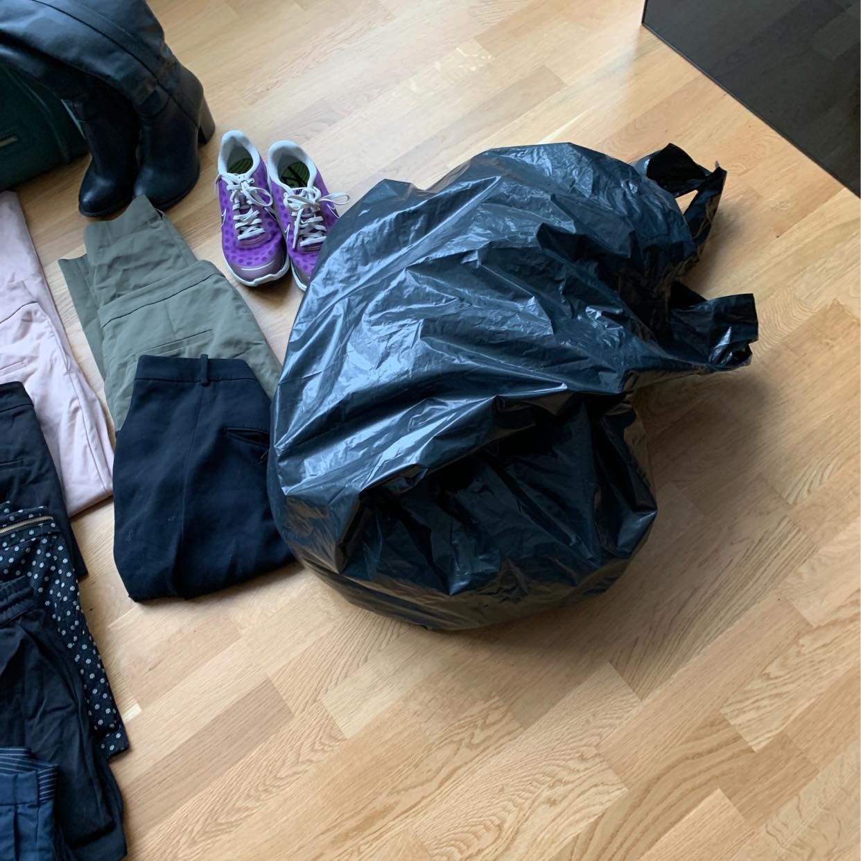 image of Clothes, shoes for free - Saltsjö-Boo