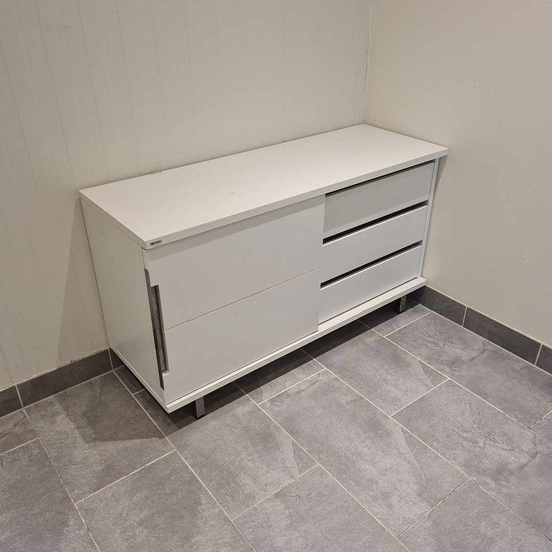 image of 5 möbler - Jordbro